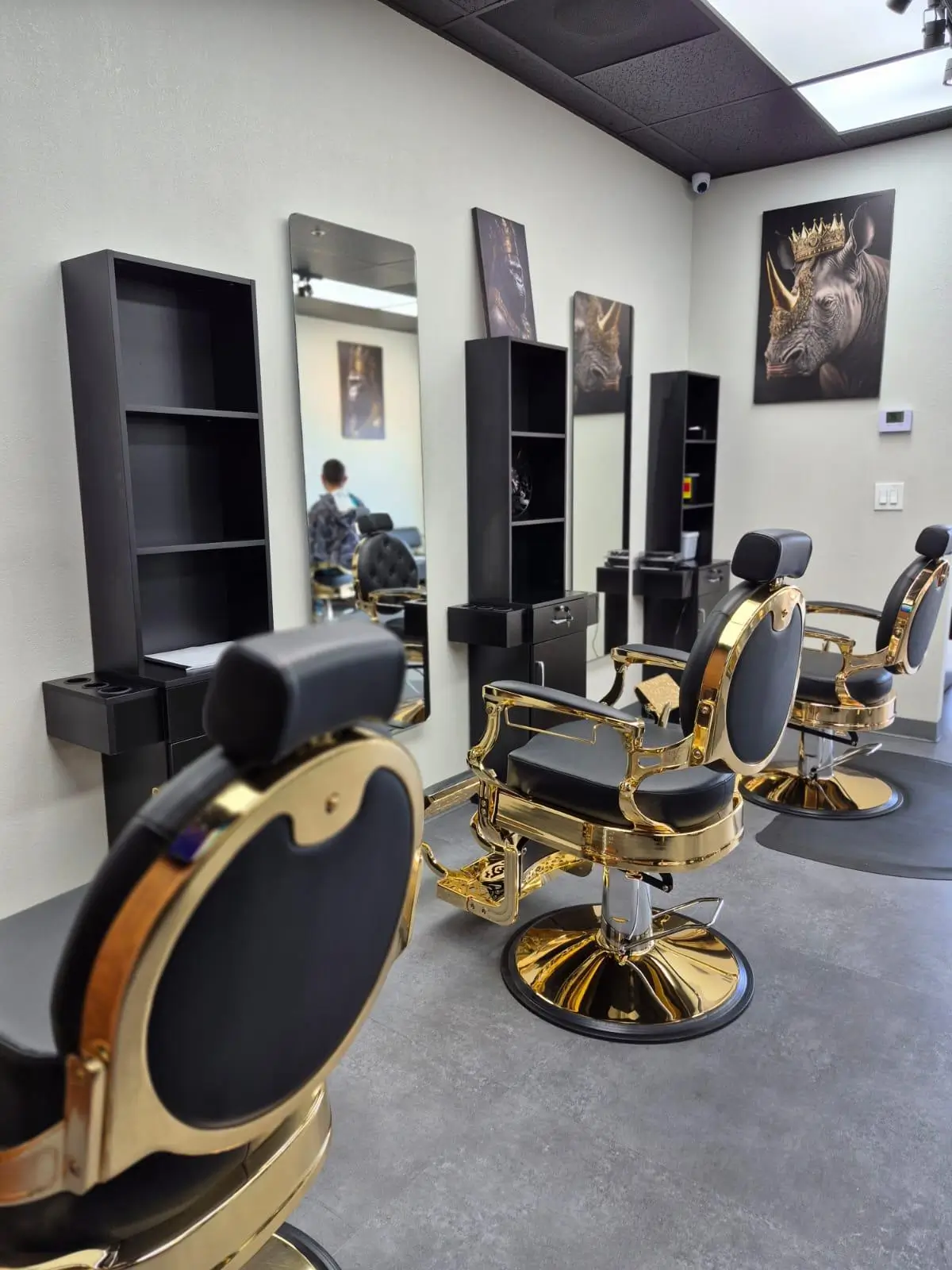 Barber chairs and mirrors at Bliss & Blade in Foster City